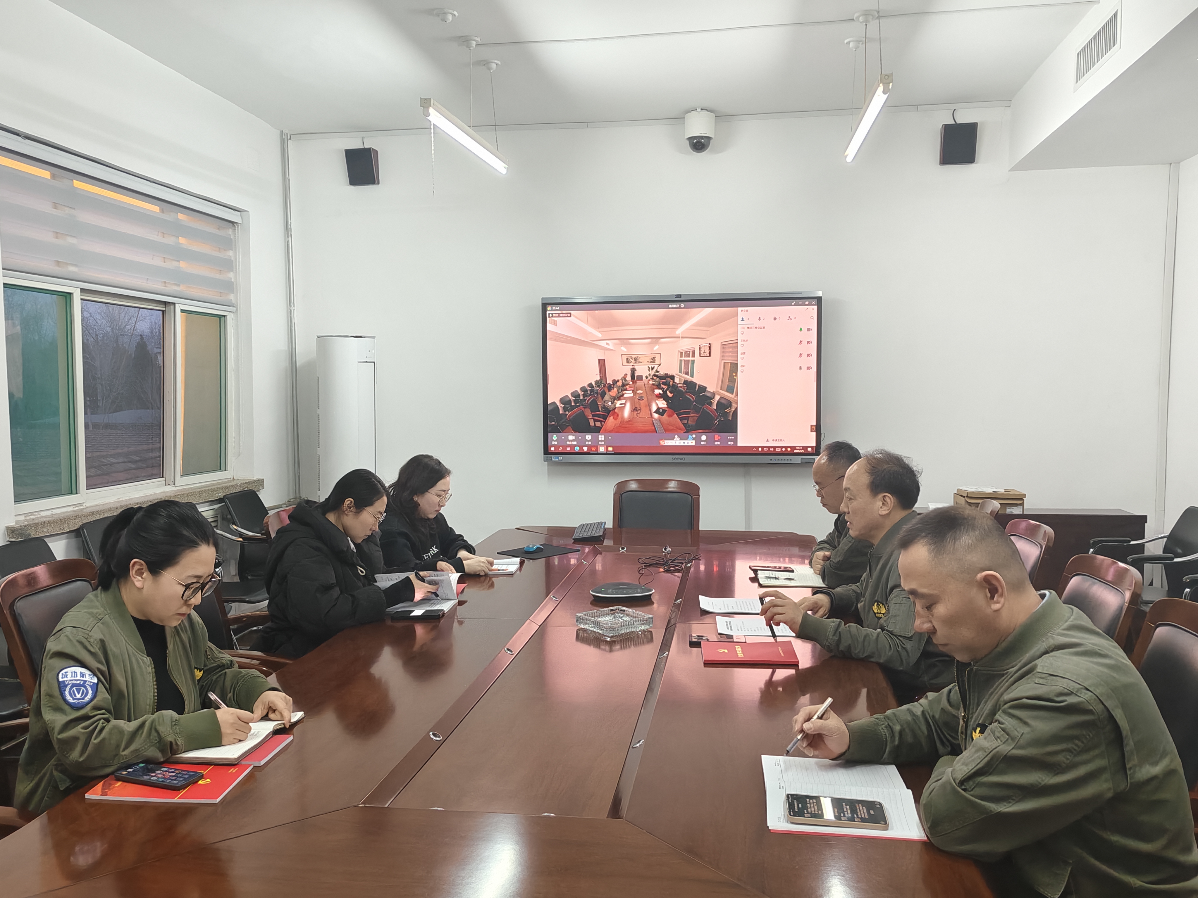 英国威廉集团官网通航党支部召开组织生活会暨民主评议党员活动